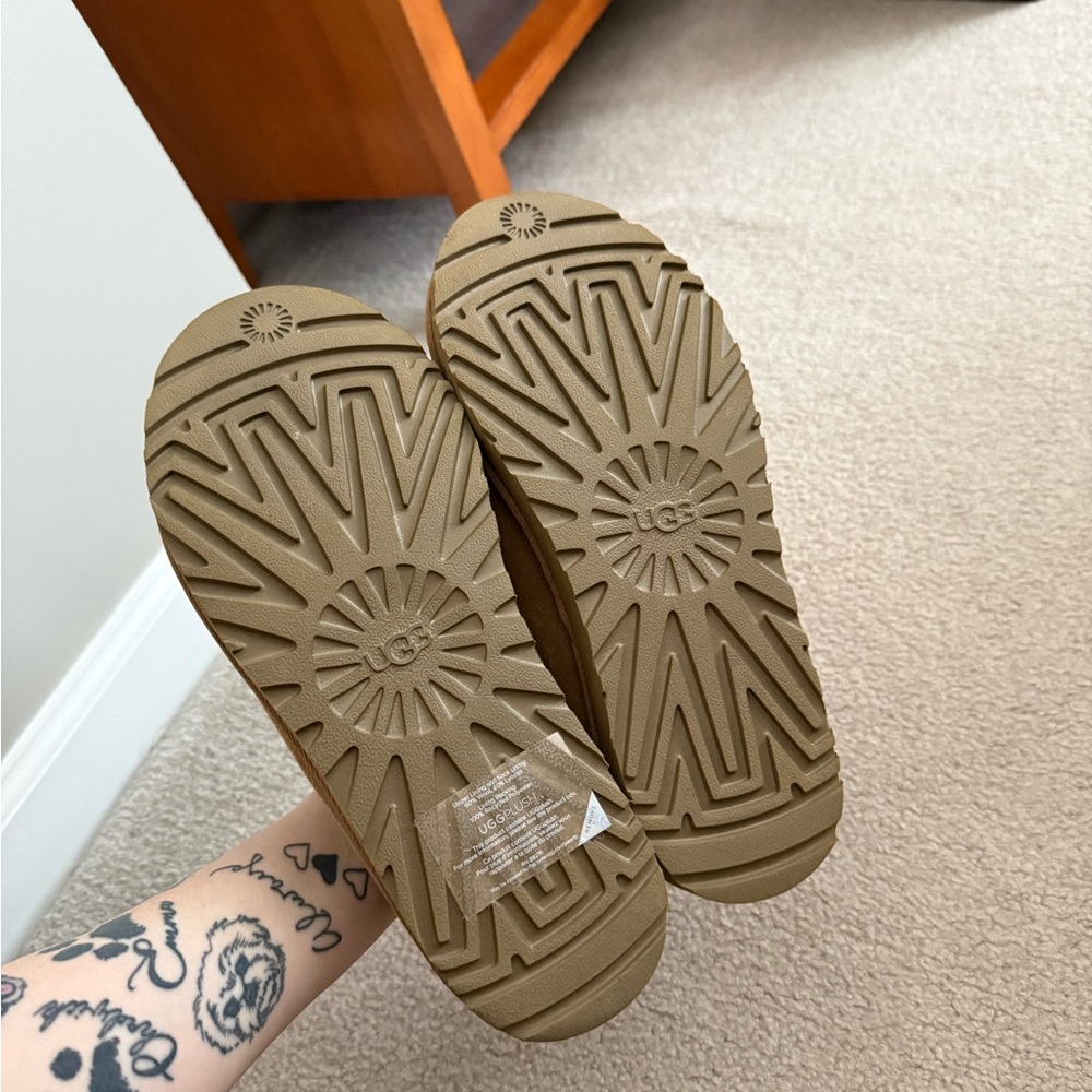 UGG Chestnut/Brown Suede Sheepskin Slip-Ons with Braided Trim - Picture 2 of 4